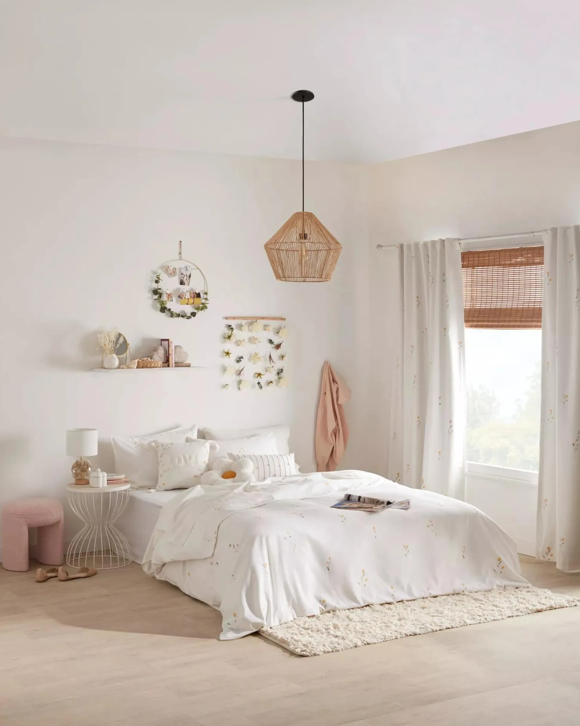 Dried Flowers Table Lamp