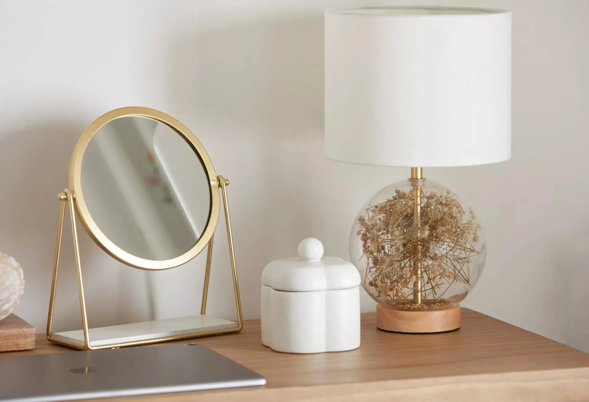 Dried Flowers Table Lamp