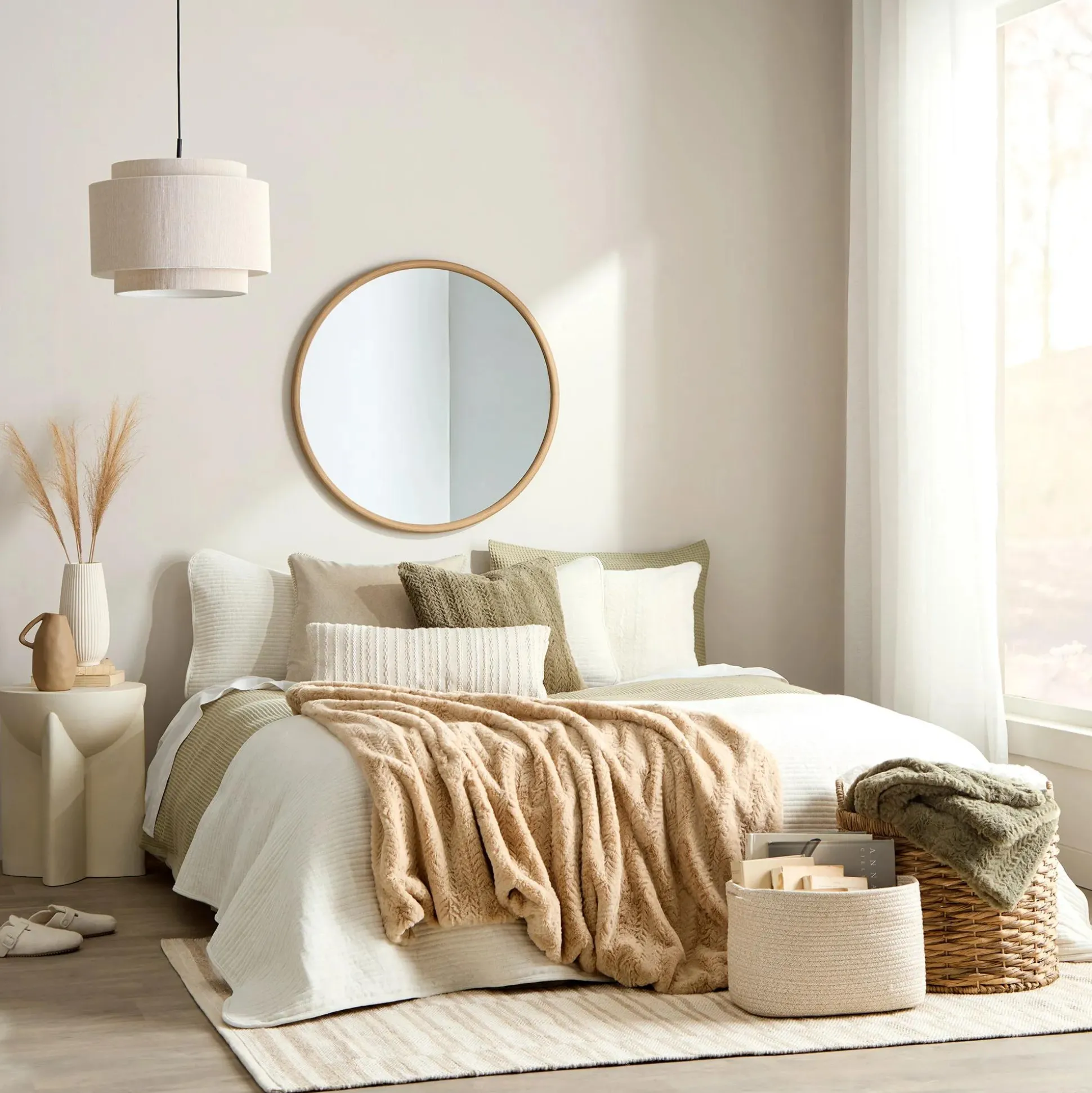 Round Mirror with Natural Frame