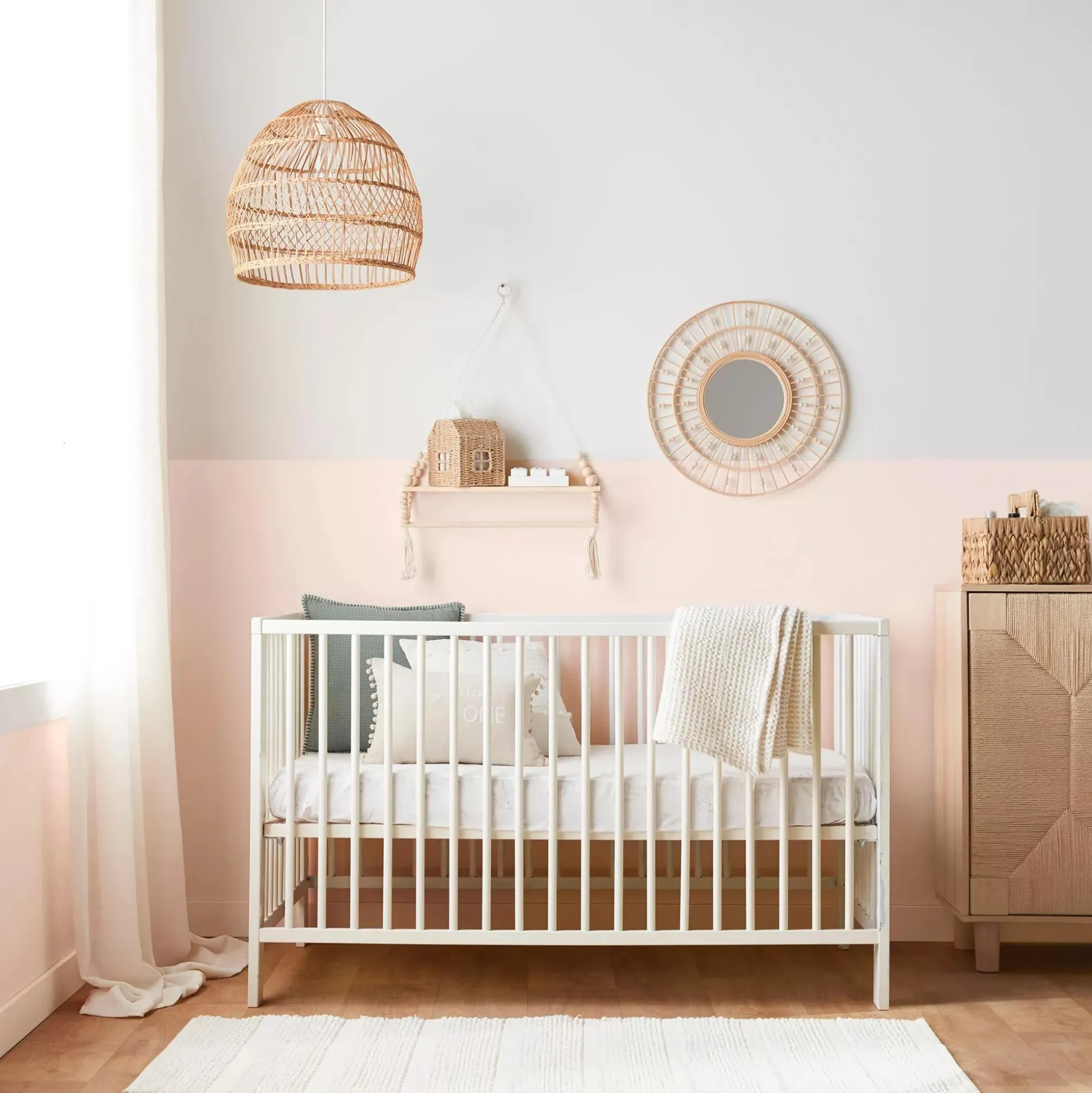 Round Natural Fiber Bead Mirror