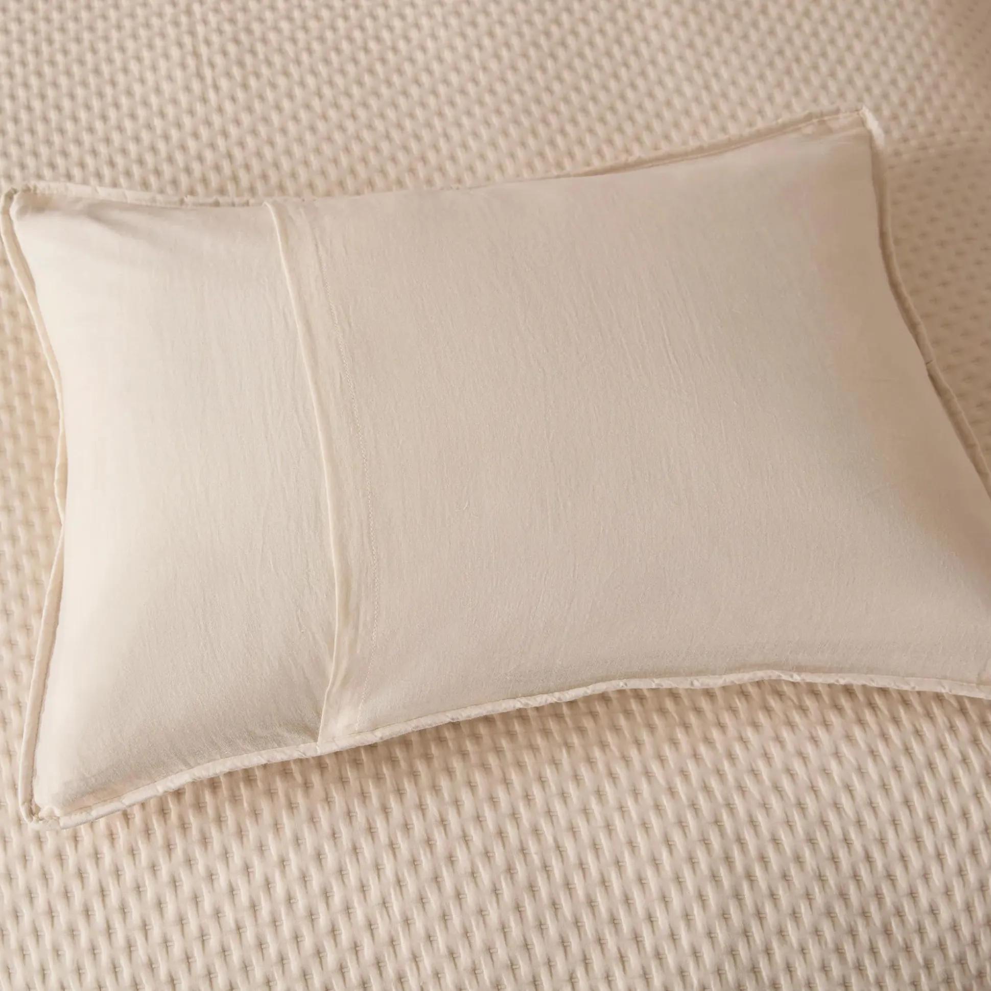 Yaso Collection - Coverlet Set